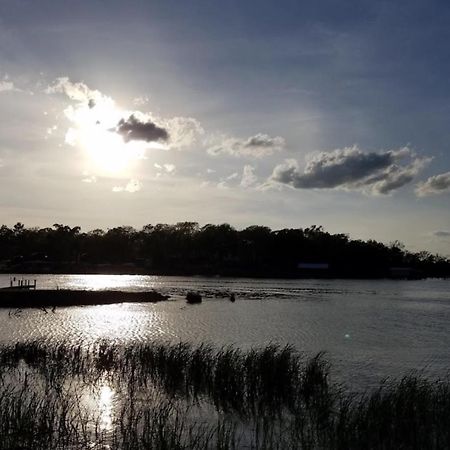 Axtons Bass City Lake Front Resort Emory Ngoại thất bức ảnh